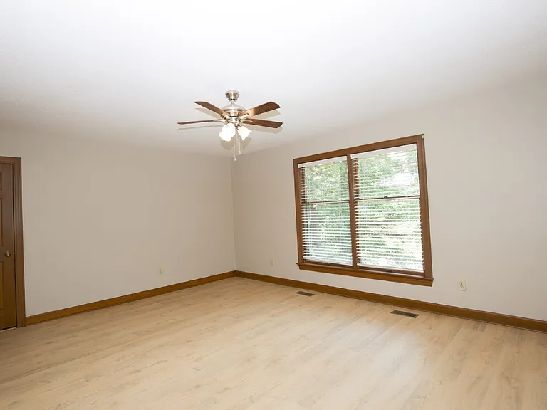 962 Water Oak Pl — Photo 40