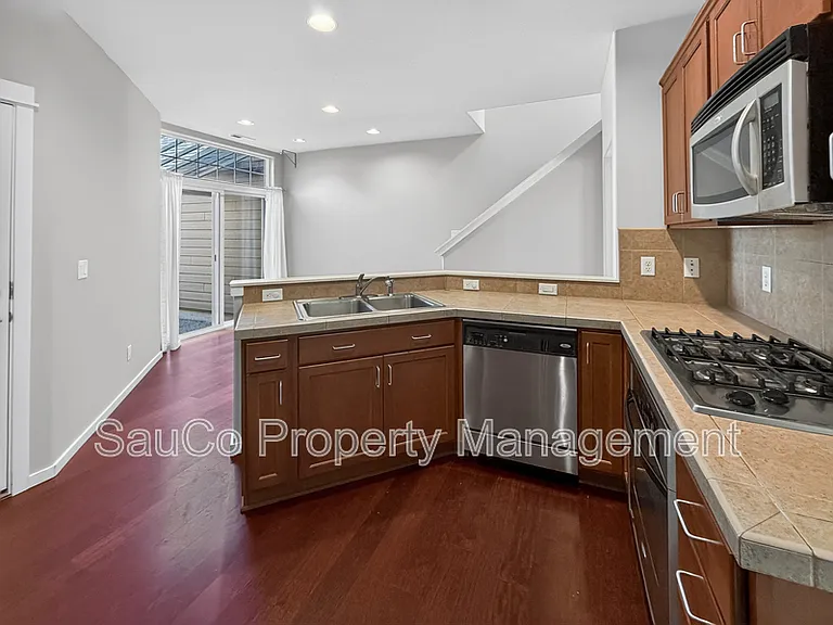 7261 NE Stoneybrook St — Photo 12