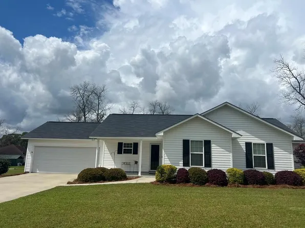 166 Meadow Ln, Ashburn, GA 31714