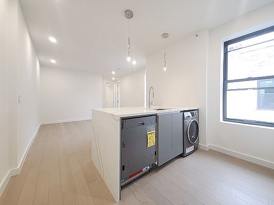 1st image of 15 Wyckoff St #16L