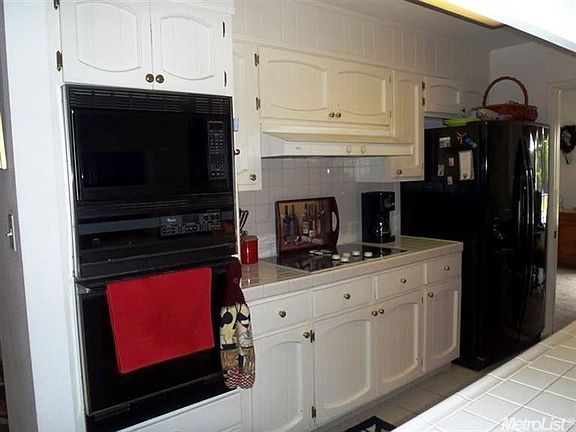 5th image of 2961 Sleepy Hollow Dr