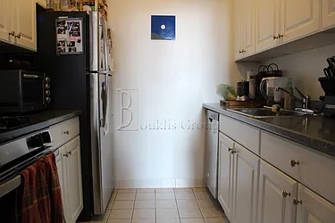 Rented by Bouklis Group