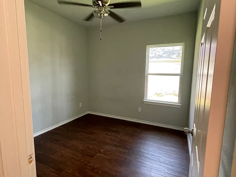 1008 Woodland Dr — Photo 9