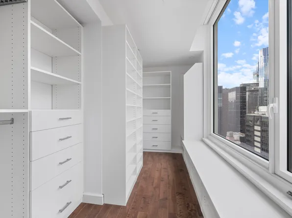 232 East 54th Street image 10 of 48