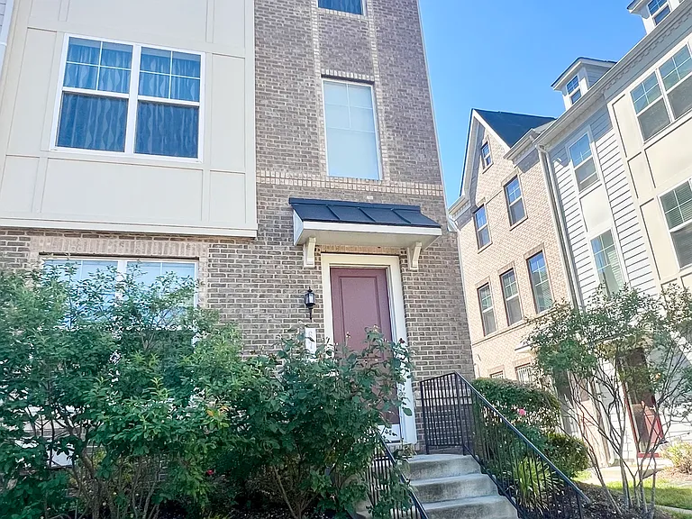 675 Anacostia Ave NE — Photo 1