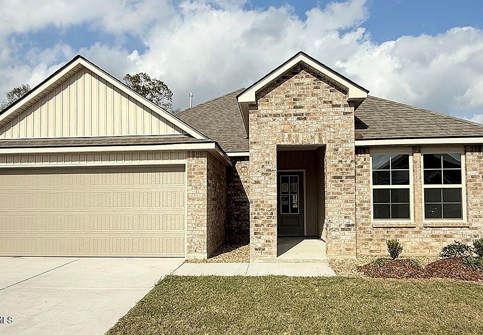 1st image of 333 White Pine Dr