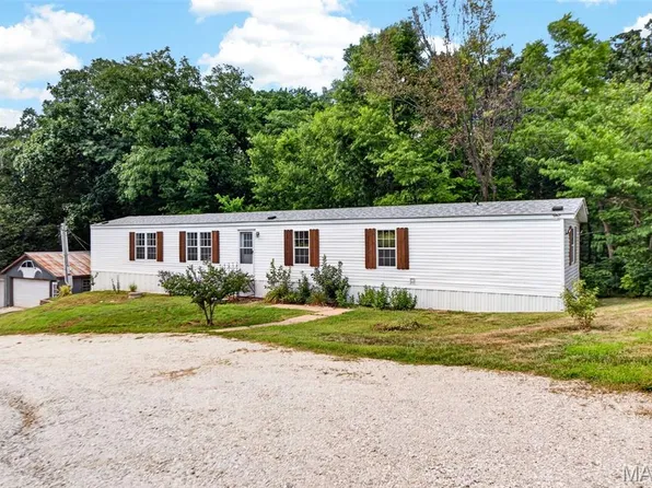 1203 Highway J, Troy, MO 63379