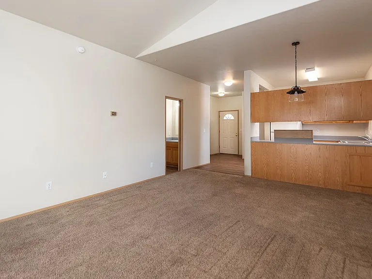 2358 NE Ocker Dr #14 — Photo 11