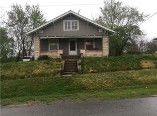 305 N Shaw St, Richmond, MO 64085