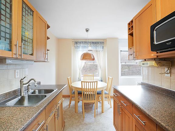 5th image of 3130 Irwin Ave APT 5G
