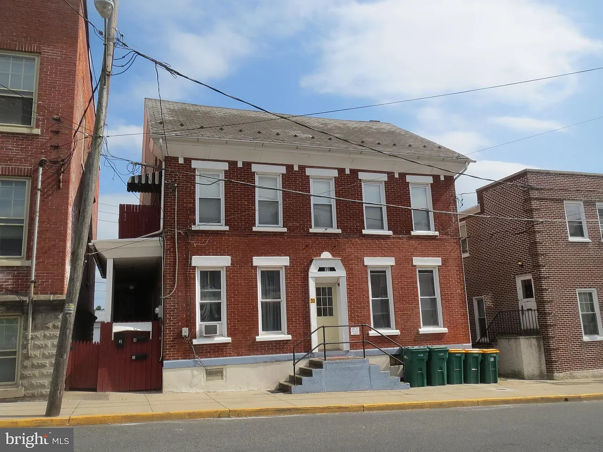 Building Photo - 30 4th St