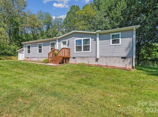 337 Morgan Rd, Candler, NC 28715