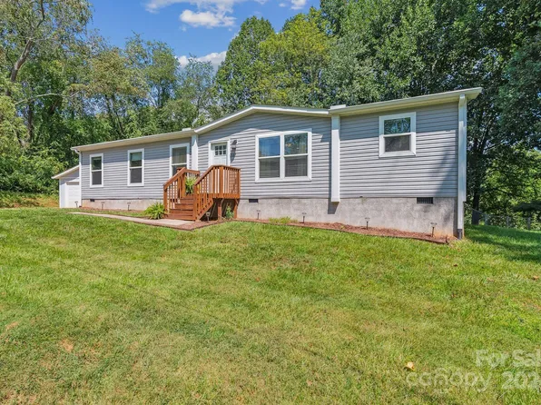 337 Morgan Rd, Candler, NC 28715