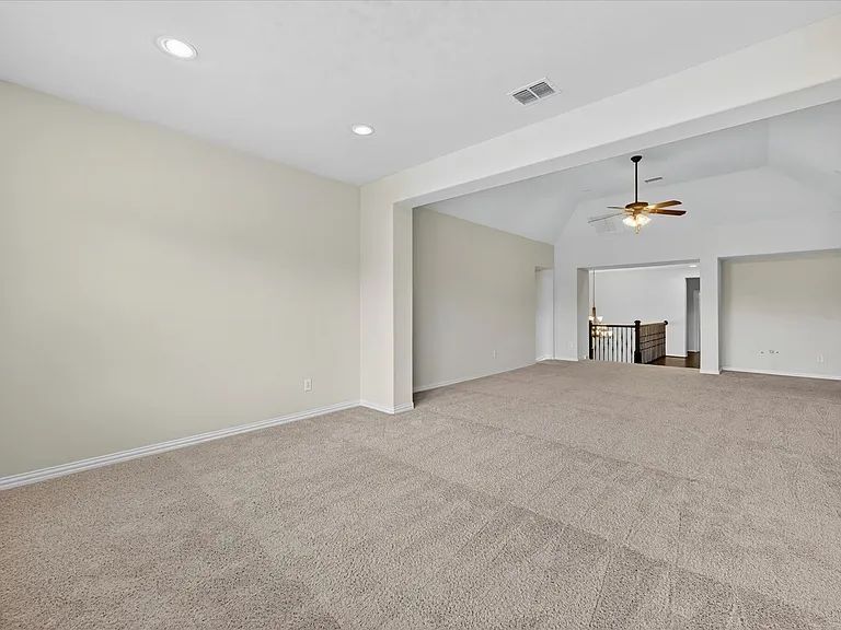 7675 Dotter Dr — Photo 24