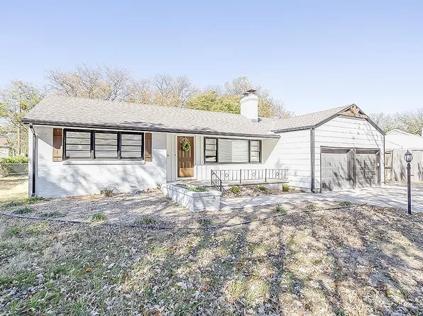 413 N Oakwood Dr, Wichita, KS 67208