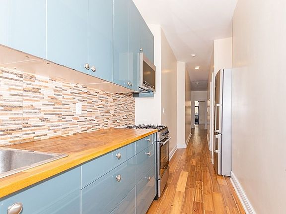 3rd image of 1356 Pacific St #5E