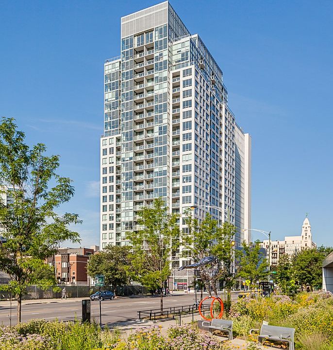1st image of 750 N Hudson Ave Unit 903