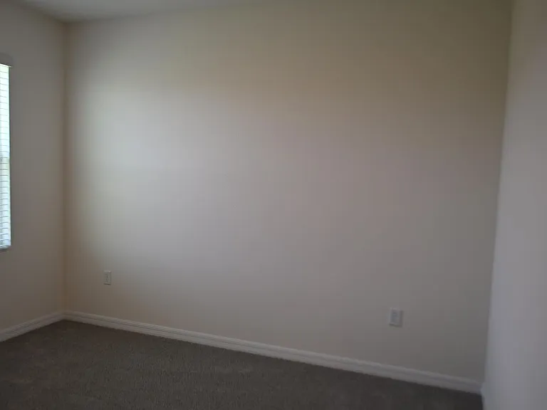 1341 Middle Lake Dr — Photo 25