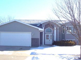 1836 Northridge Dr E, Watertown, SD 57201