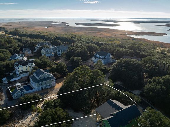 4th image of 733 Dotties Walk Lot 284