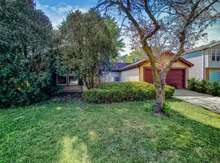 249 Whitewater Dr, Bolingbrook, IL 60440