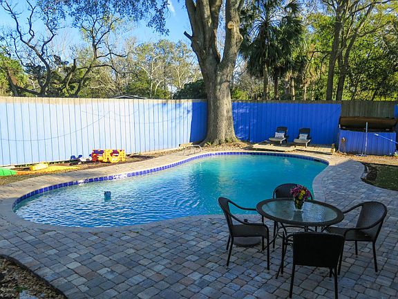 2nd image of 8109 Sierra Madre Dr W