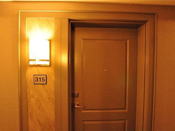 2nd image of 5055 Greenlane #315
