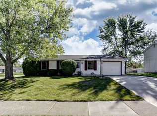 834 Larch Ln, Fort Wayne, IN 46825