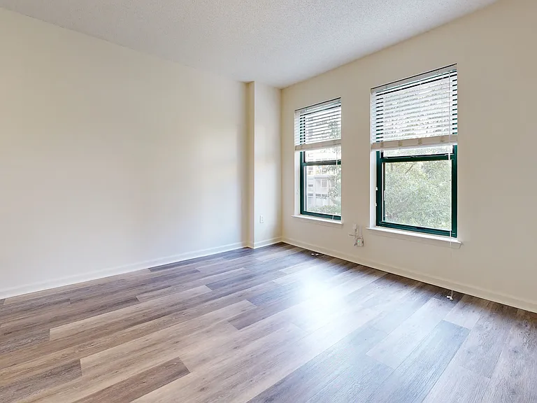 1301 Thomas Circle — Photo 67