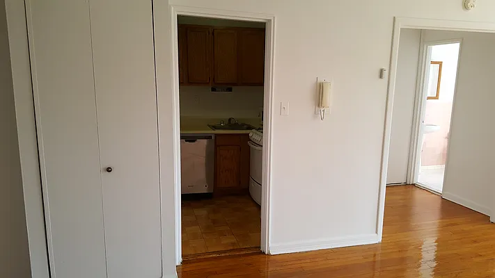 Sold by Crossings Realty | media 6