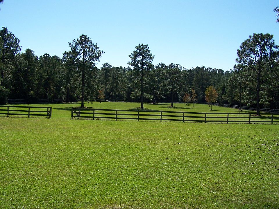 2nd image of 70 Weaver Rd