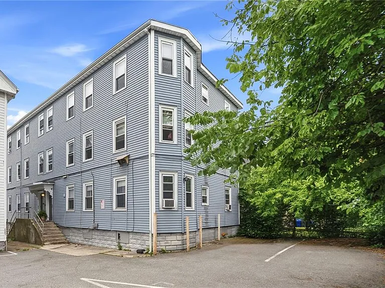 23 Penn St #3R — Photo 10