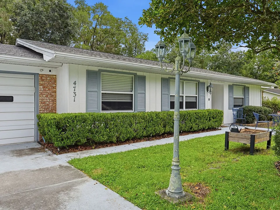 4731 NW 39th St