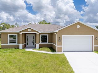 437 Mercedes Ct, Lehigh Acres, FL 33972
