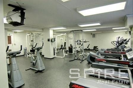 4th image of 245 E 63rd St APT 27G