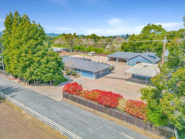 1545 Pacheco Pass Hwy, Gilroy, CA 95020