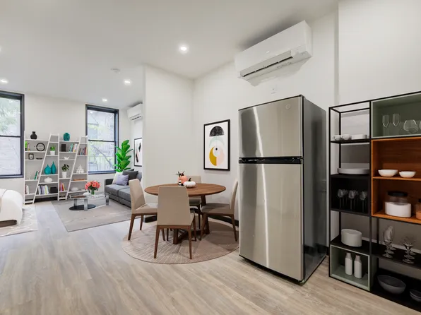 439 West 46th Street image 1 of 4