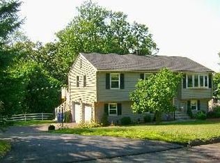 5 Scott Ln, Cromwell, CT 06416