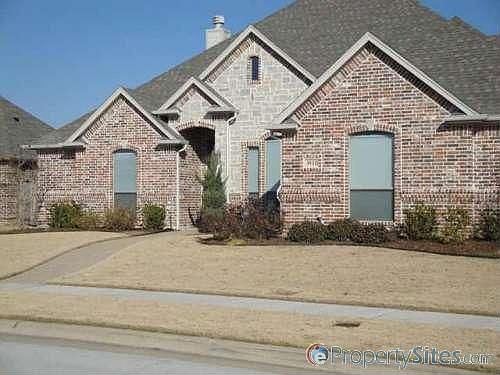 1st image of 3921 Bridle Oaks Dr