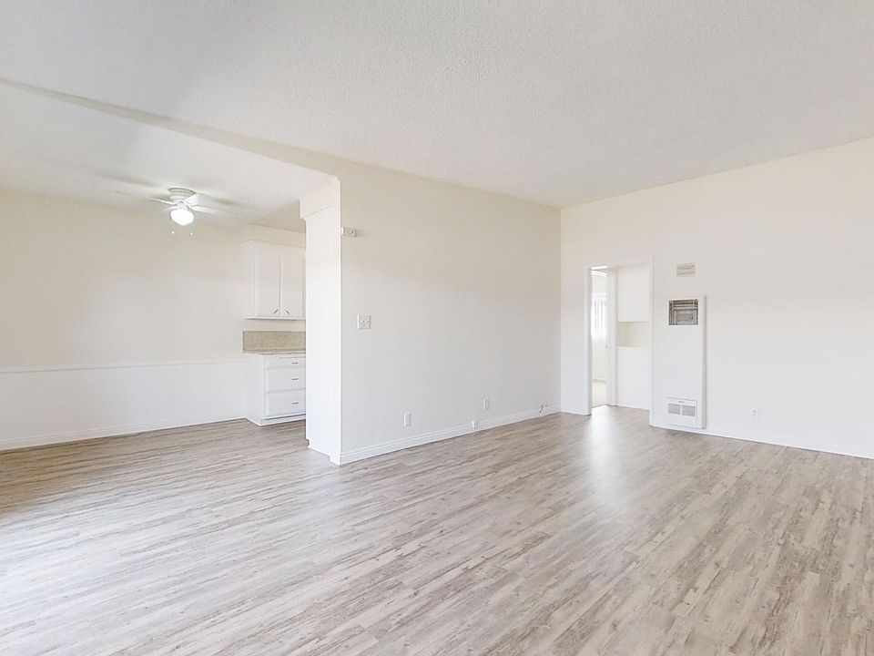 1st image of 501 Avenue G #9