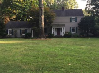 38 Ackerman Rd, Saddle River, NJ 07458