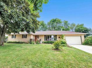 2333 44th St, Two Rivers, WI 54241