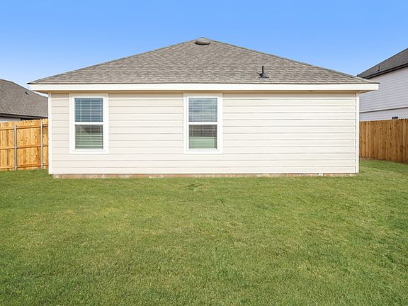 5th image of 2104 Crimson Lake Blvd