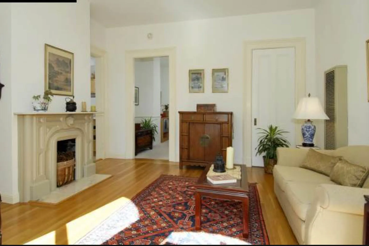 2 bed, 1038 sqft, $3,950 — Photo 4