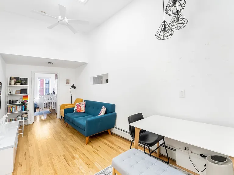 120 Monroe St #3L — Photo 5