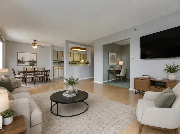 4812 51st Ave #203, Stony Plain, AB T7Z 1P7
