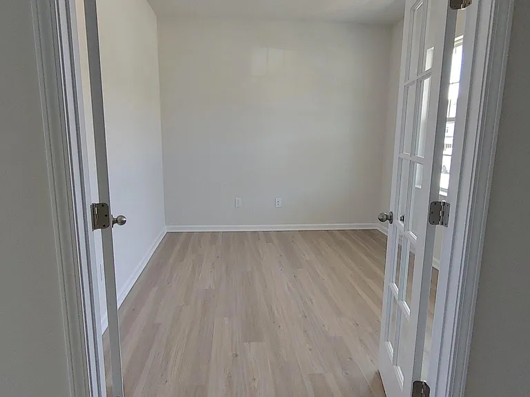147 Haddonsfield Dr — Photo 9