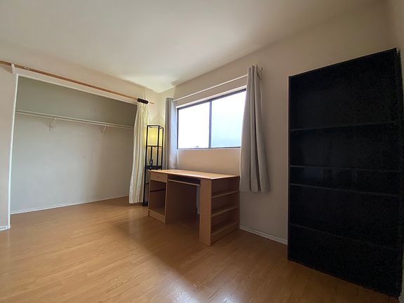 2nd image of 10792 National Blvd