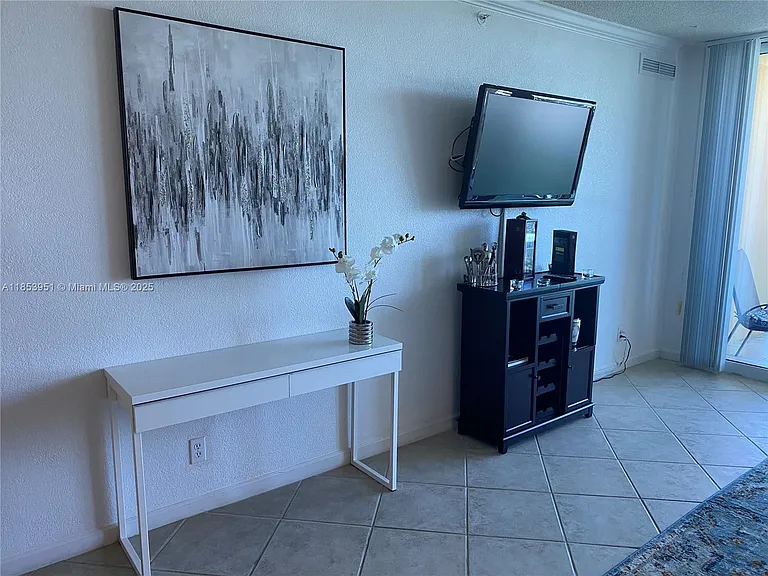 2501 S Ocean Dr #828 — Photo 16