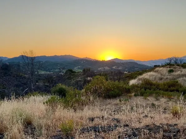 5870 Lake Ridge Drive, Ukiah, CA 95482